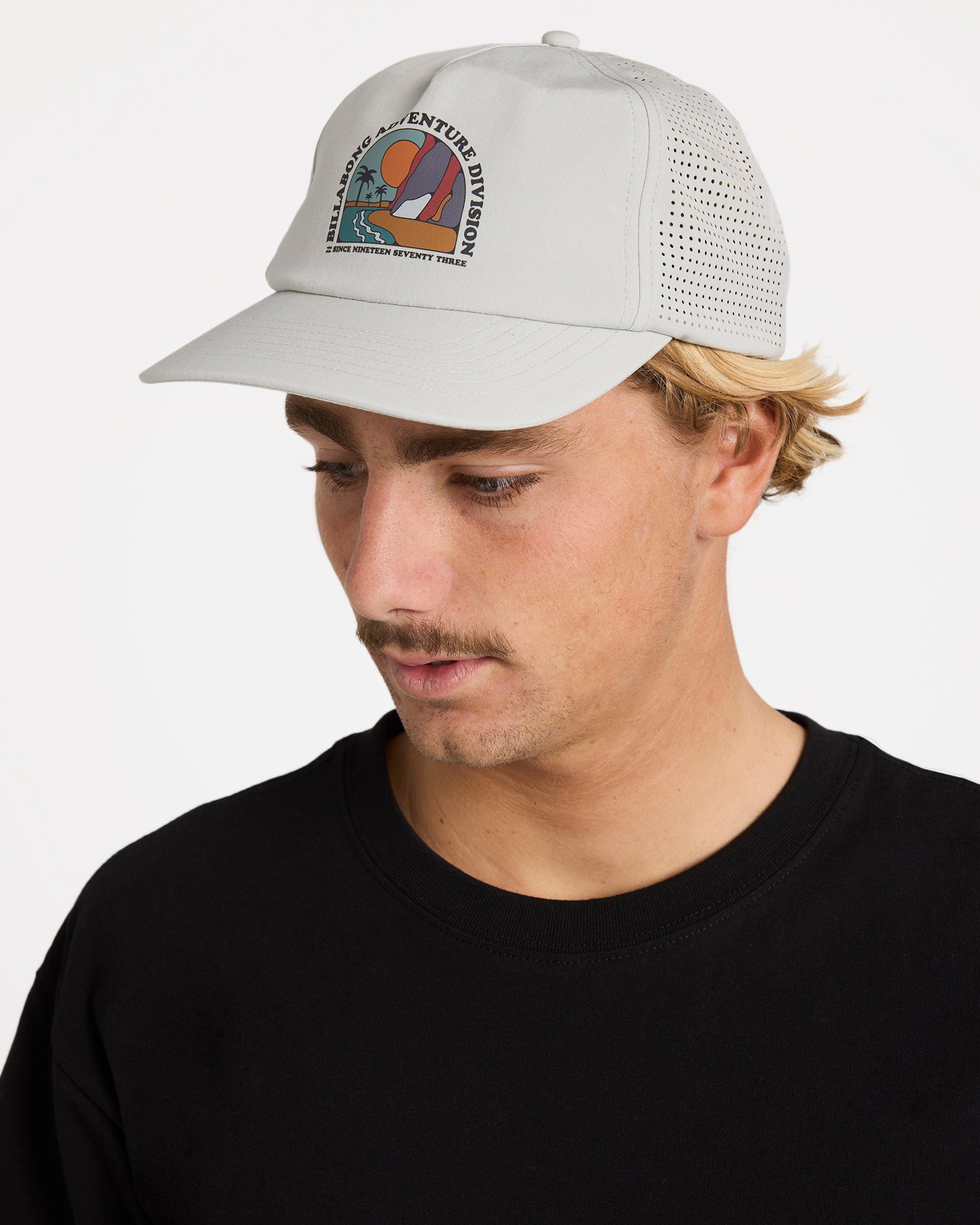 Mens Adiv Tech Trucker Cap