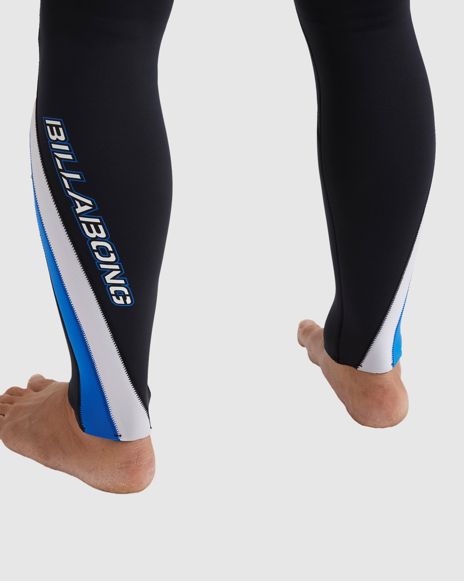 302 OSCILLATOR NATURAL CZ FULL