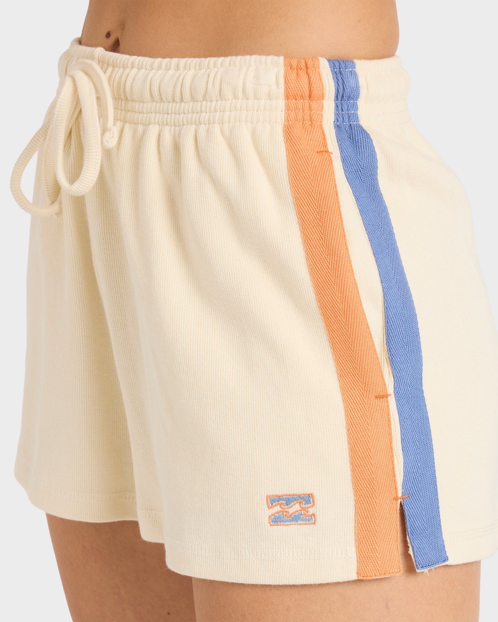 Womens Classic Feels Fleece Shorts