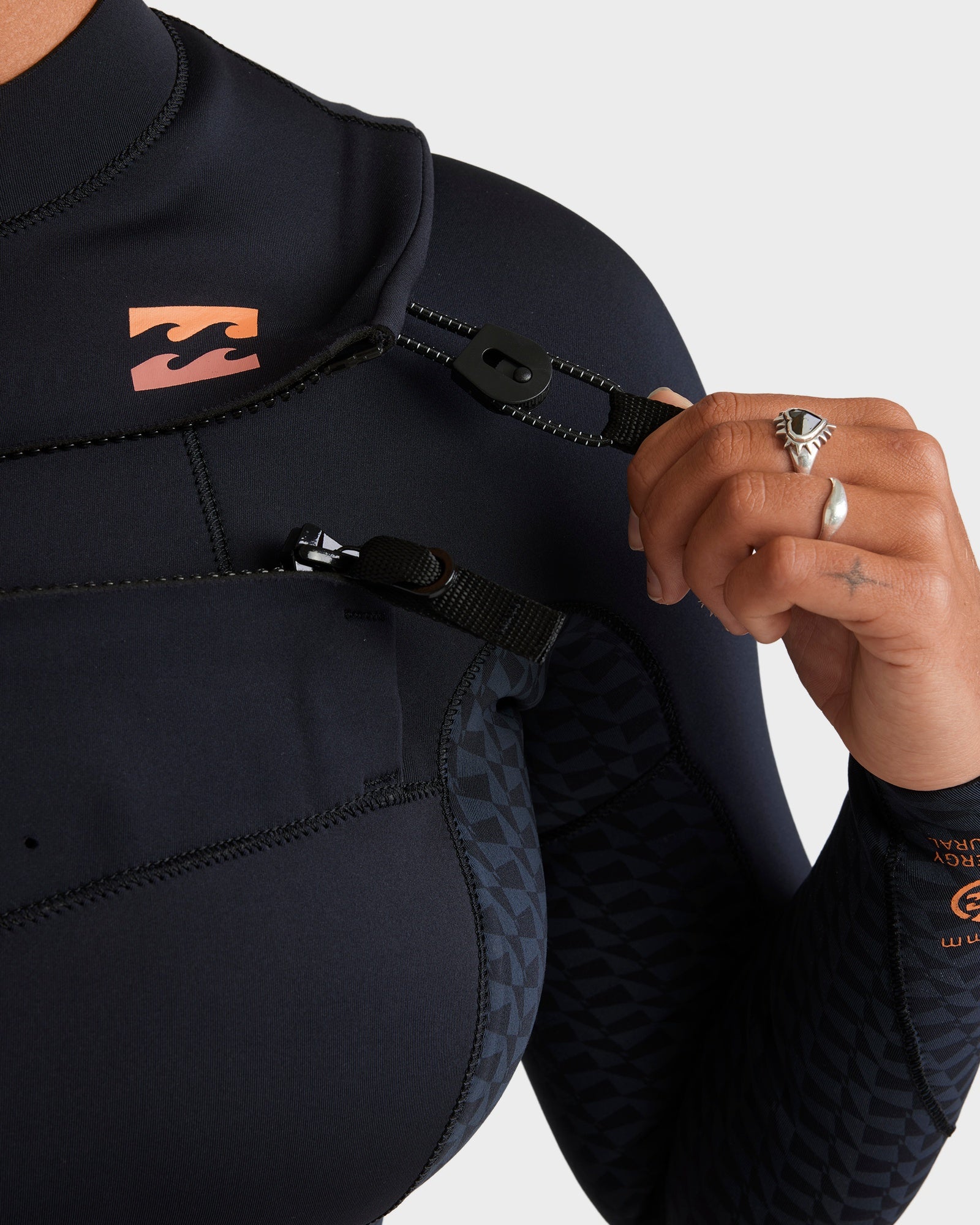Womens 4/3mm Synergy Natural Chest Zip Steamer Wetsuit