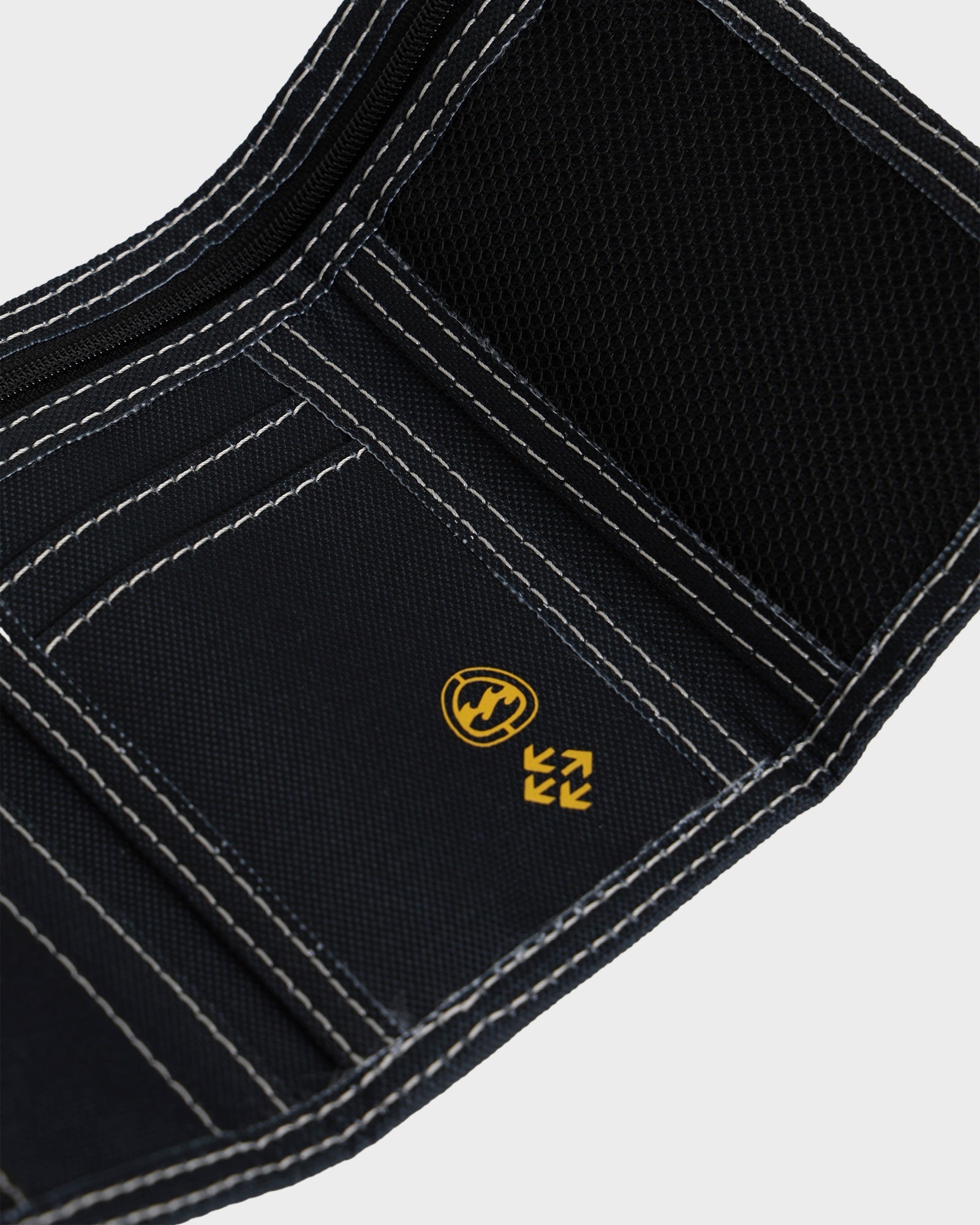 Mens Atom Wallet
