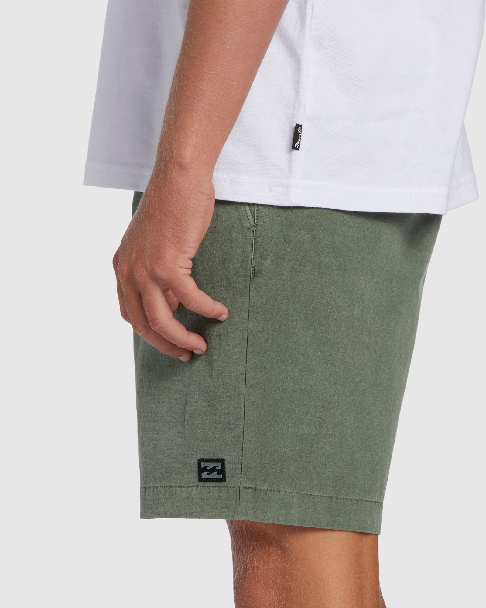 Mens Crossfire Wave Wash 18" Hybrid Shorts