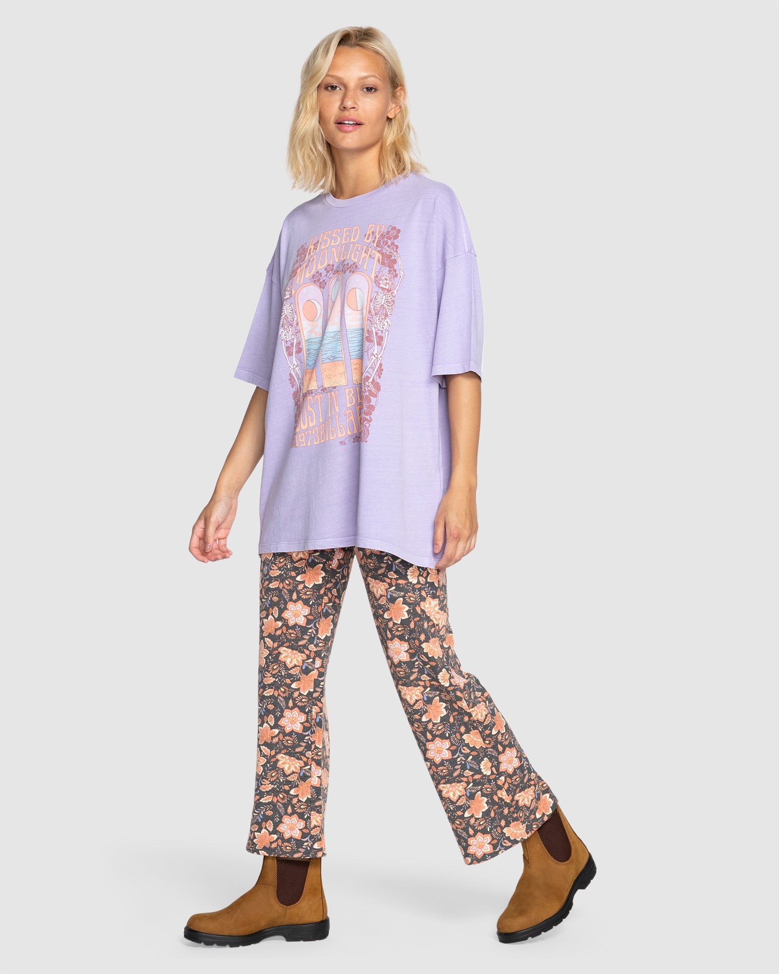 Womens Moonlight Kiss T-Shirt