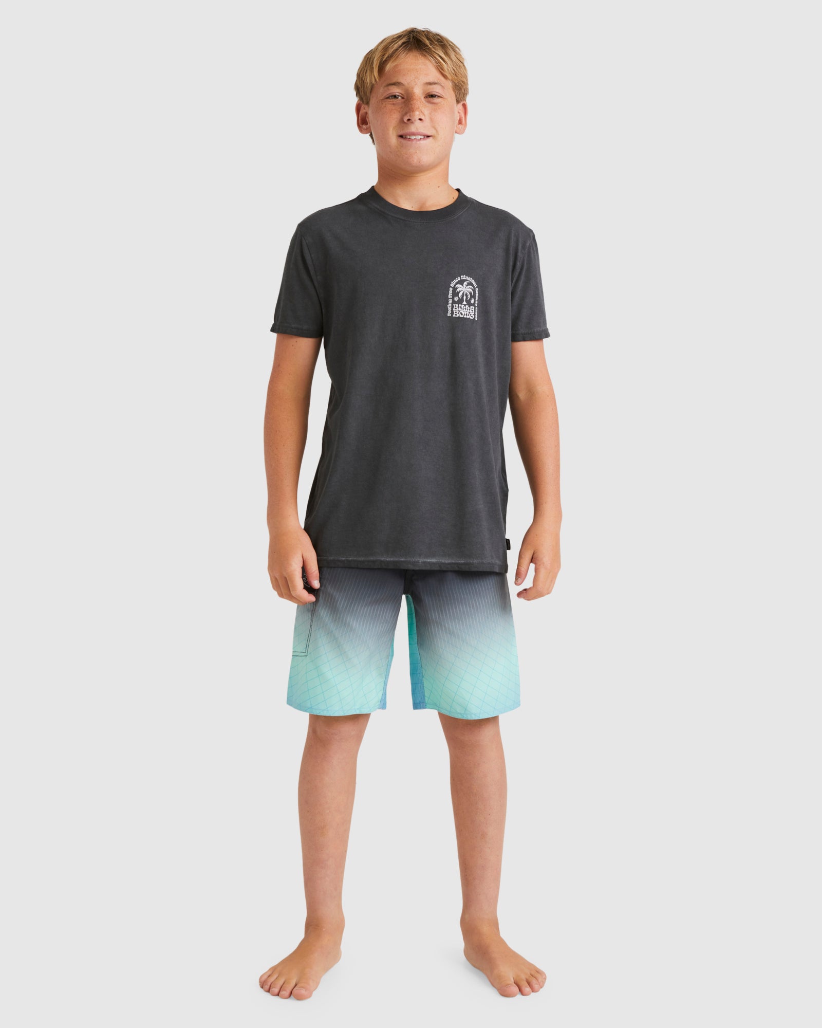 Boys 8-16 Volts Original 17" Boardshorts