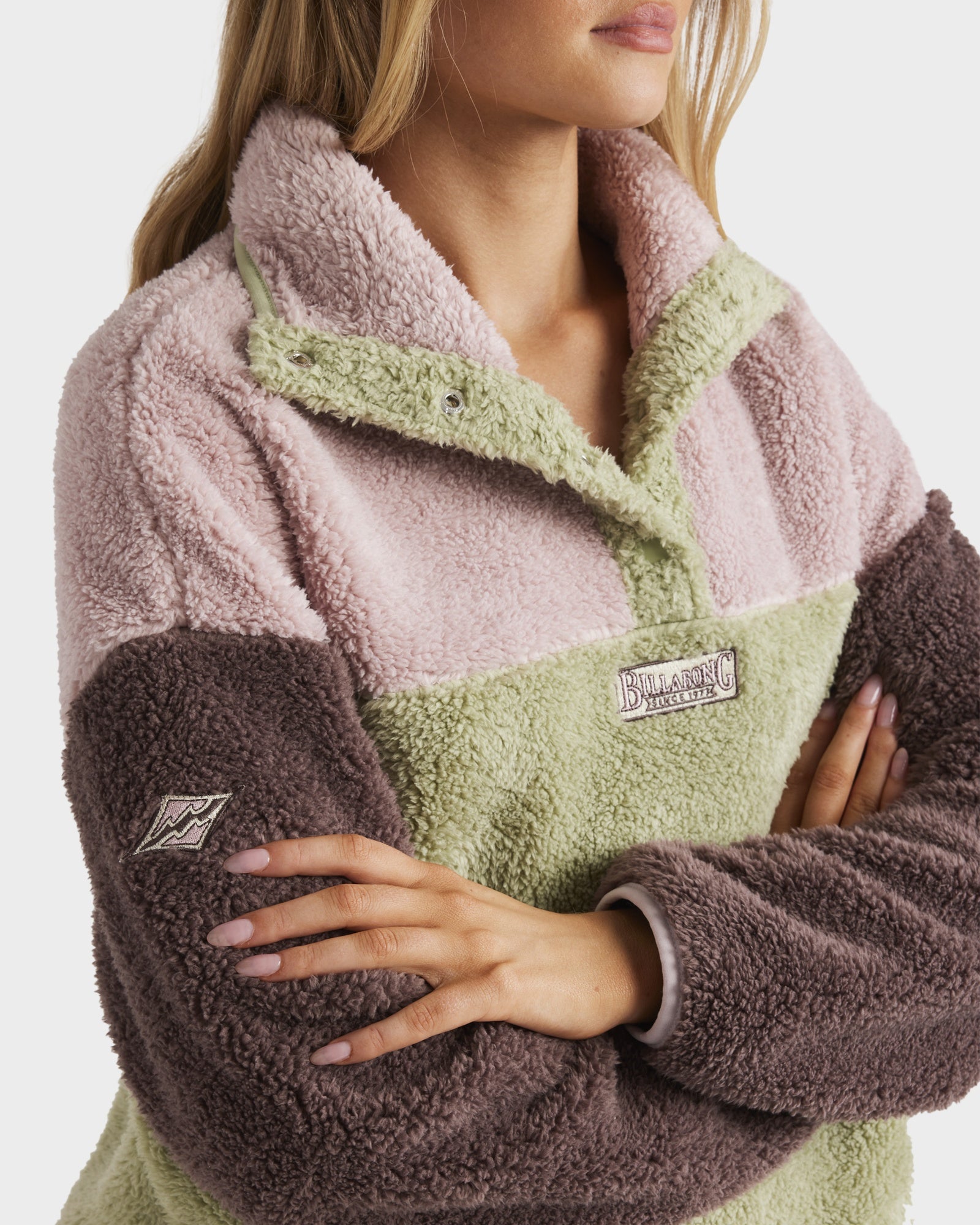 Womens The Original Vibes Snap Up Fleece Pullover