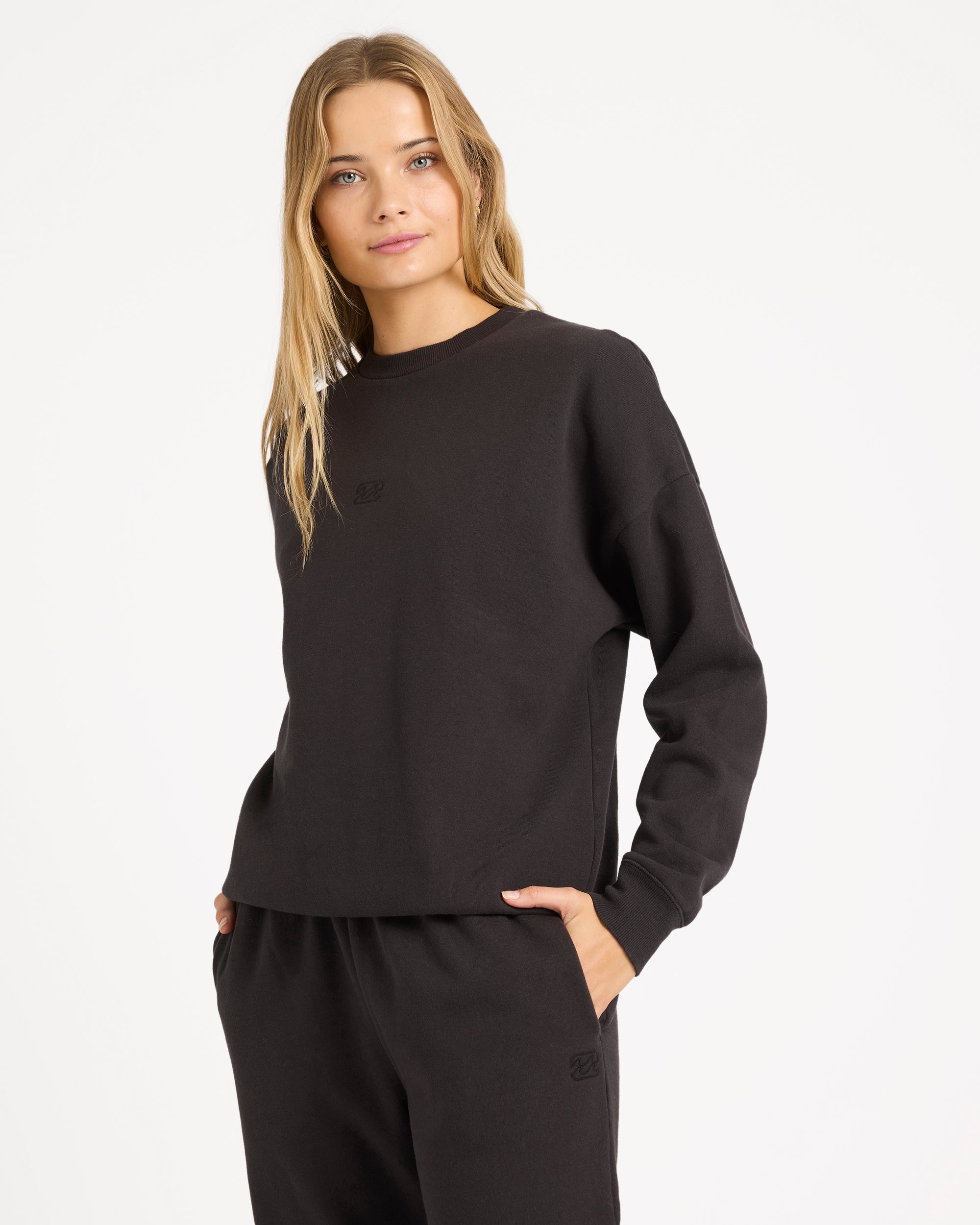 Womens Wave Essentials Crew Neck