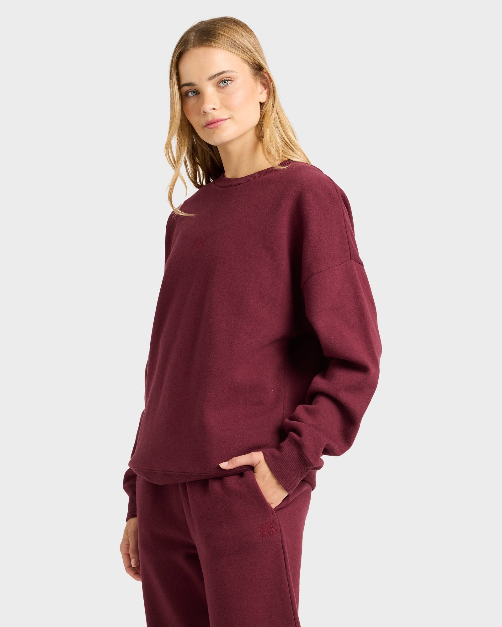 Womens Wave Essential Crew Neck
