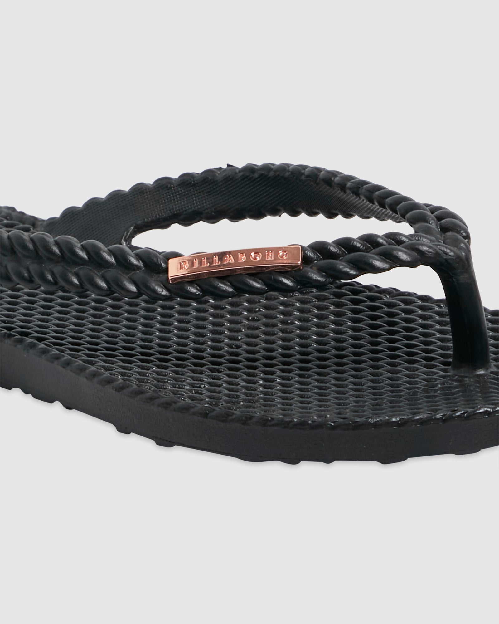 Womens Kick Back Solid Thongs