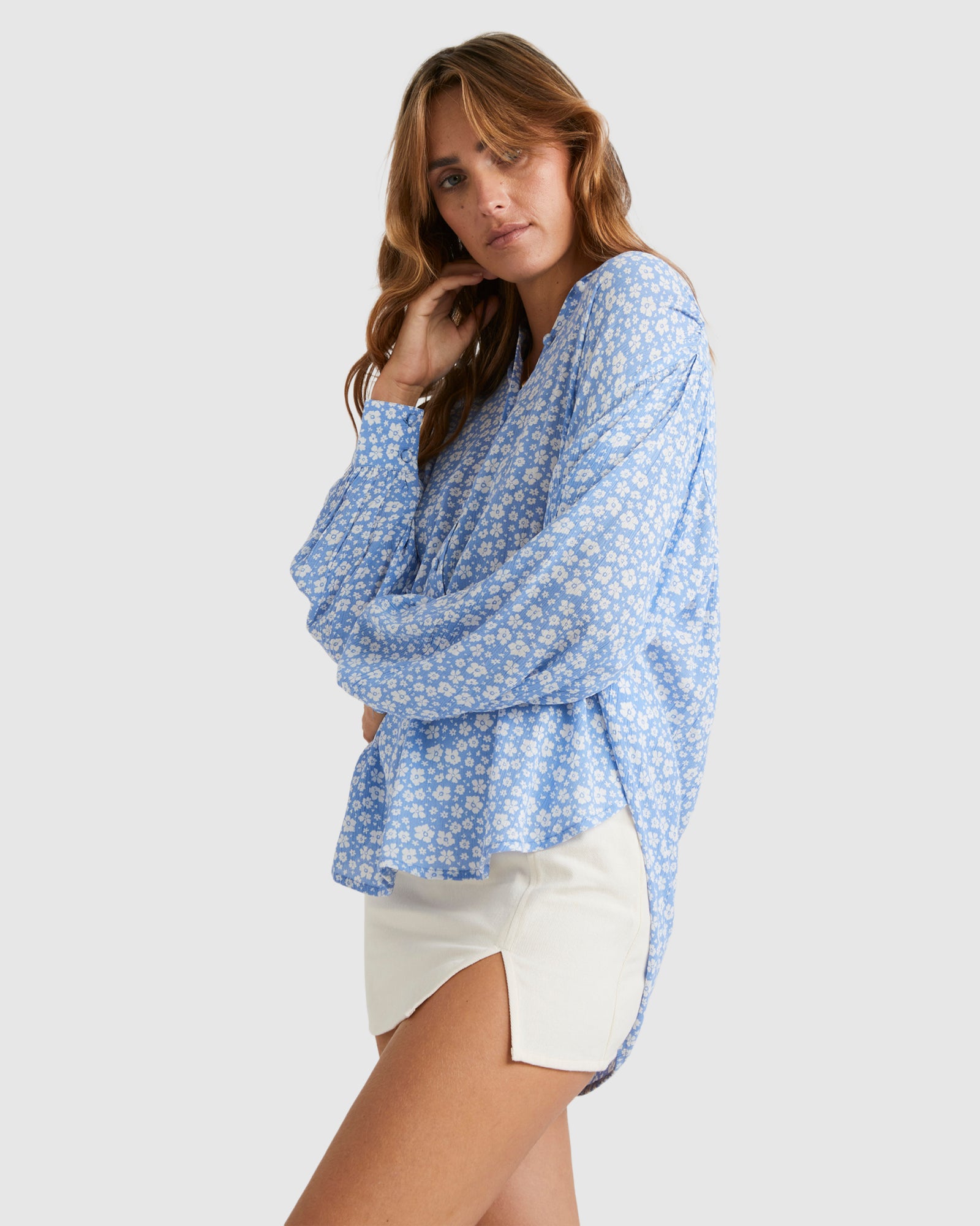 Womens Holiday La Mer Long Sleeve Shirt