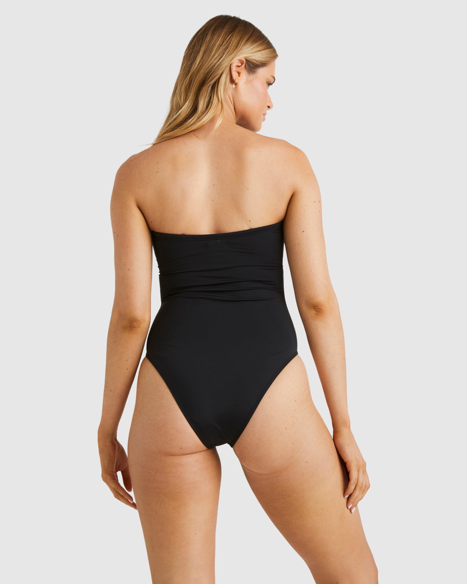 Womens Sol Searcher Tully One Piece Swimsuit