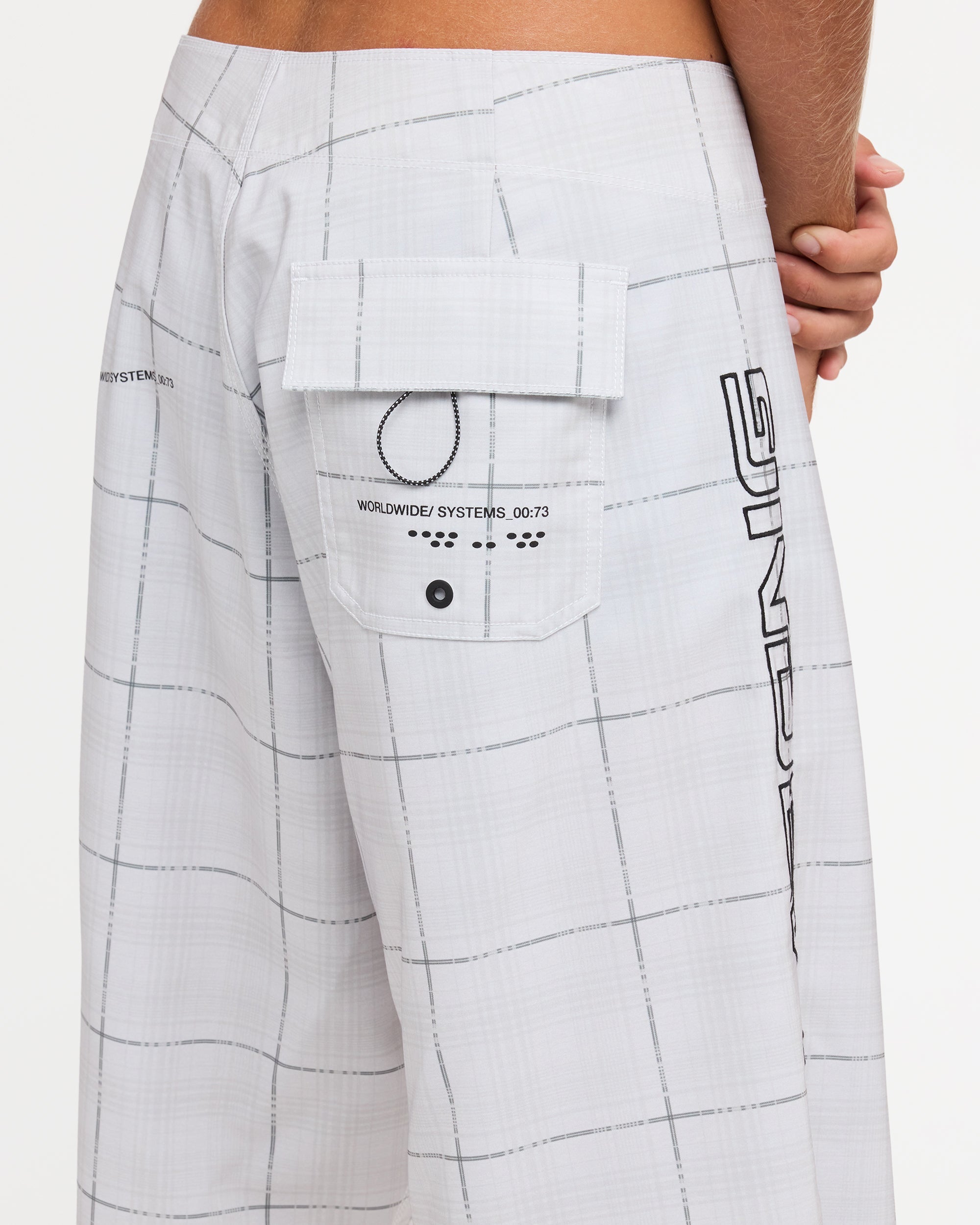 ubybs00216_billabong_fog_dtl1