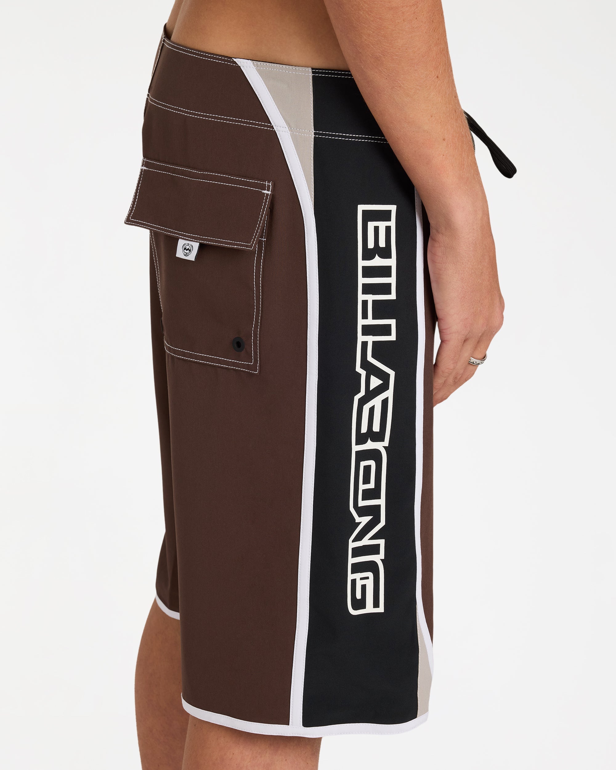ubybs00220_billabong_dbr_dtl1