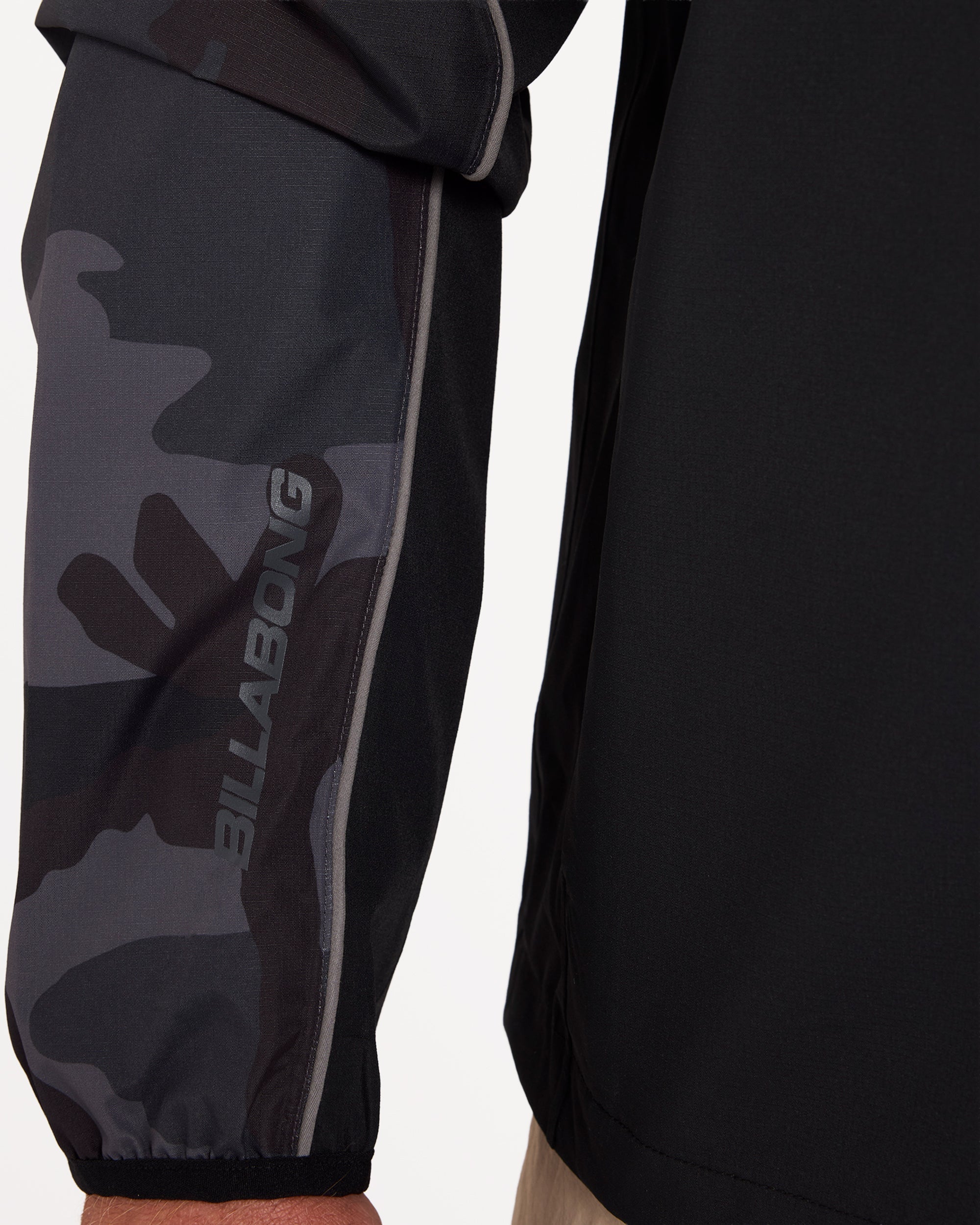 ubyjk00143_billabong_blk_dtl4