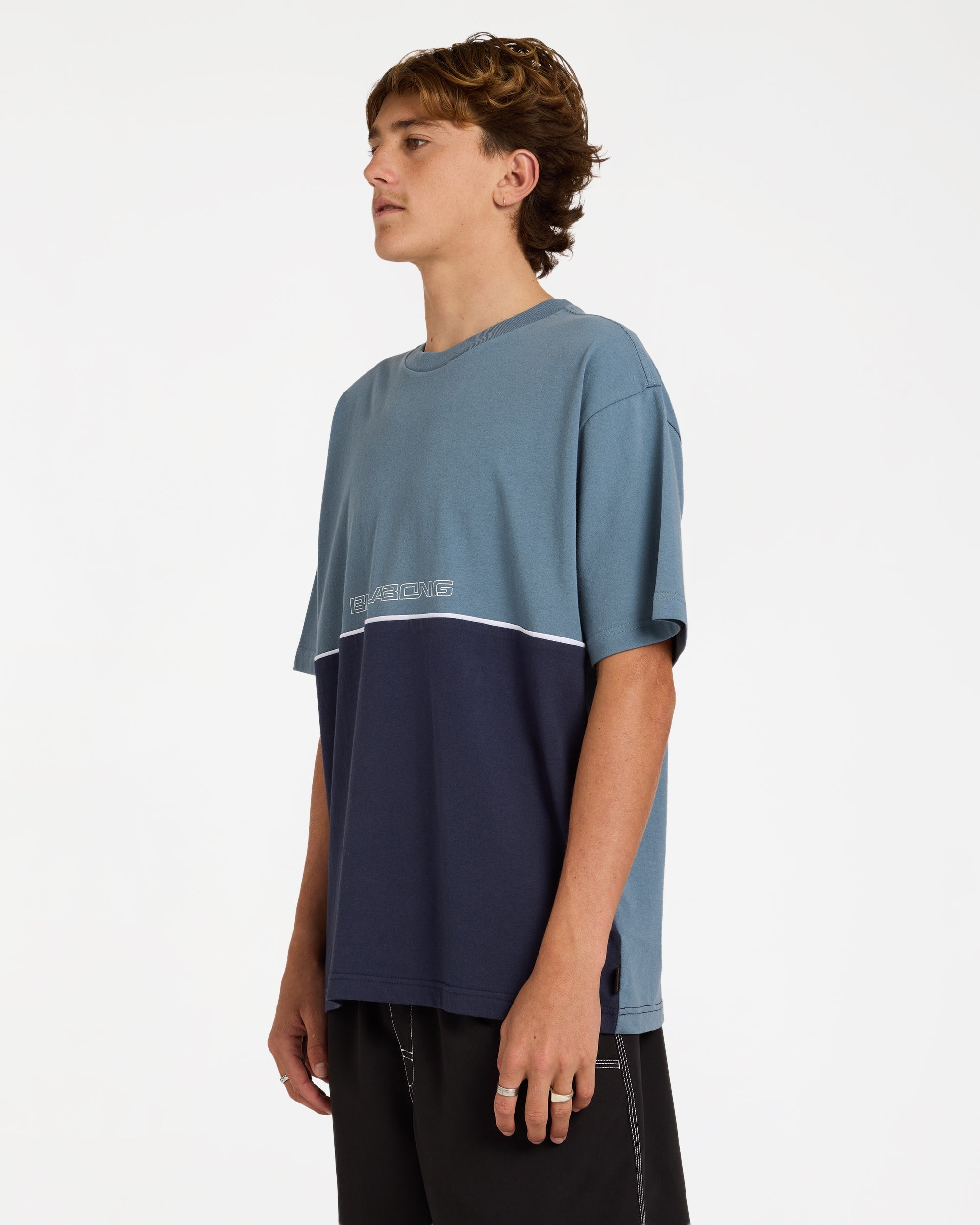 ubyzt00827_billabong_bmq0_sd1