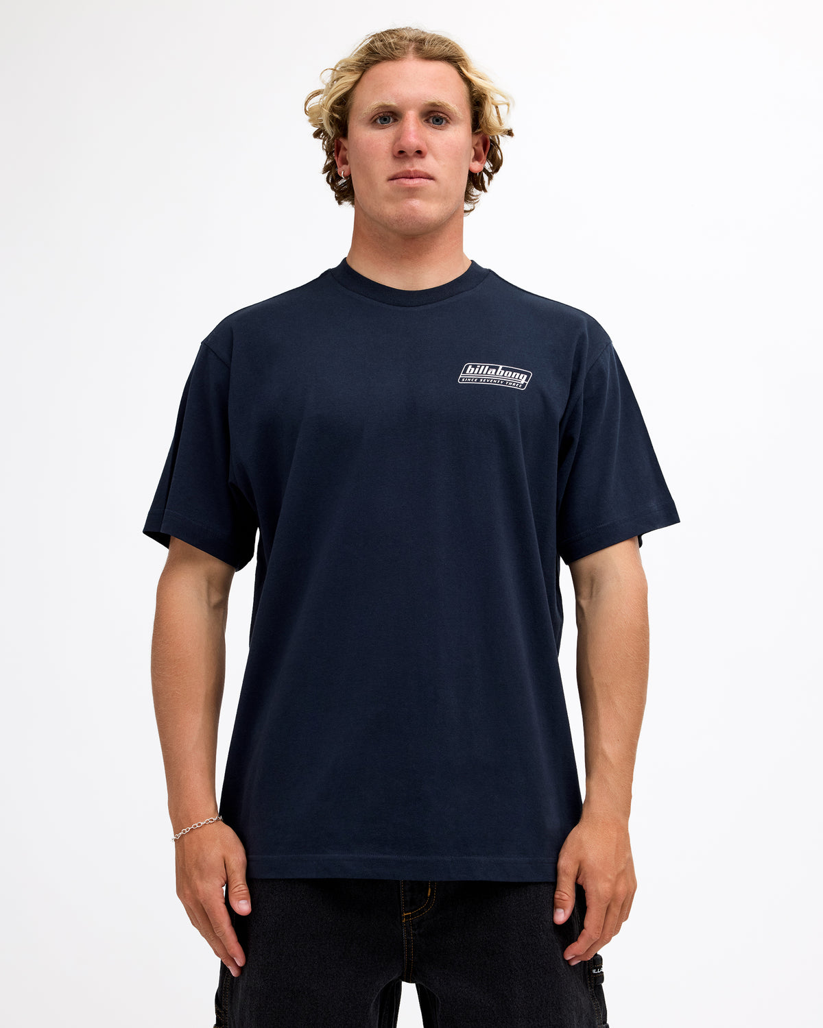 ubyzt00902_billabong_nvy_frt1