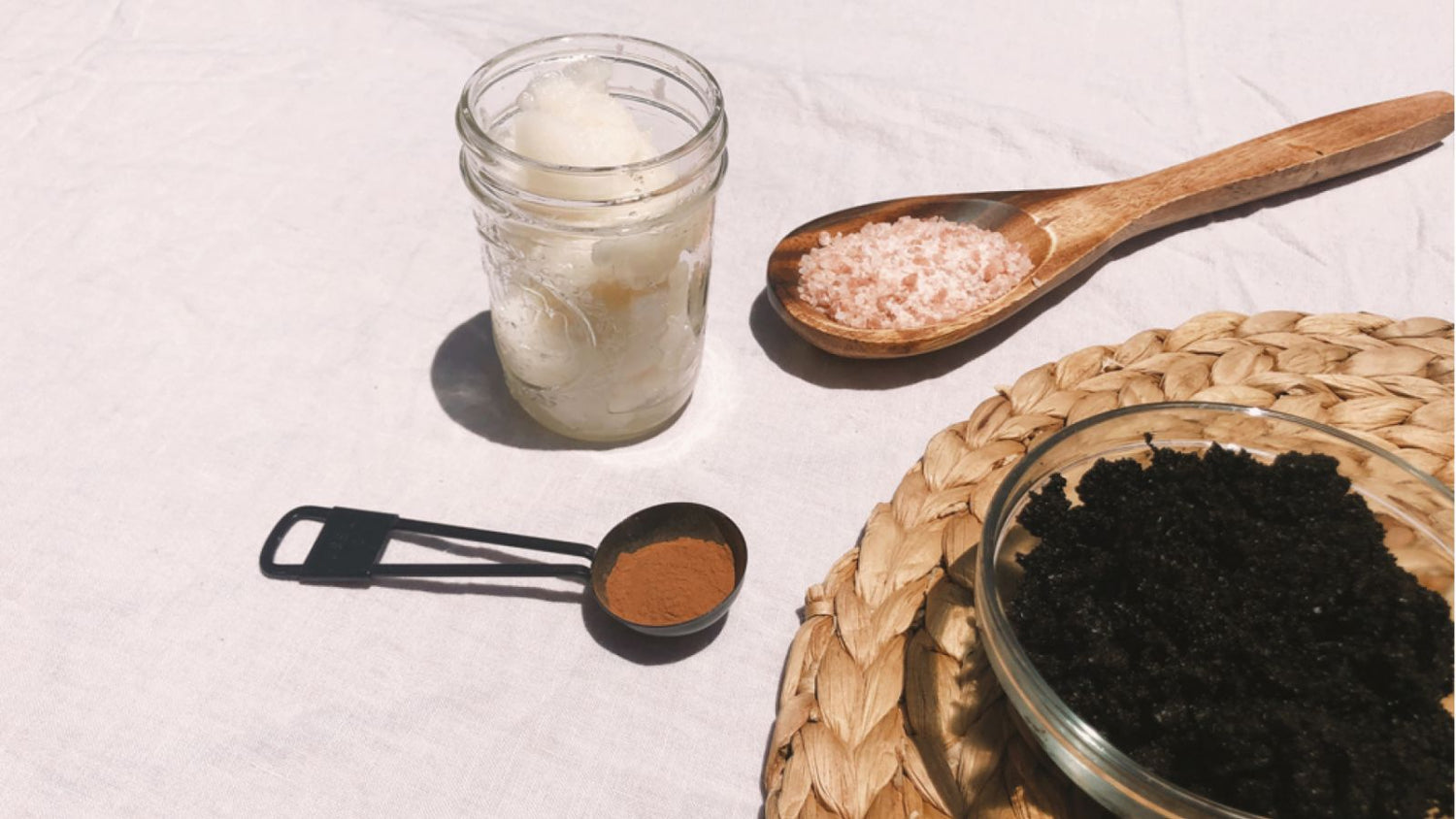 DIY: TONING COCONUT COFFEE SCRUB