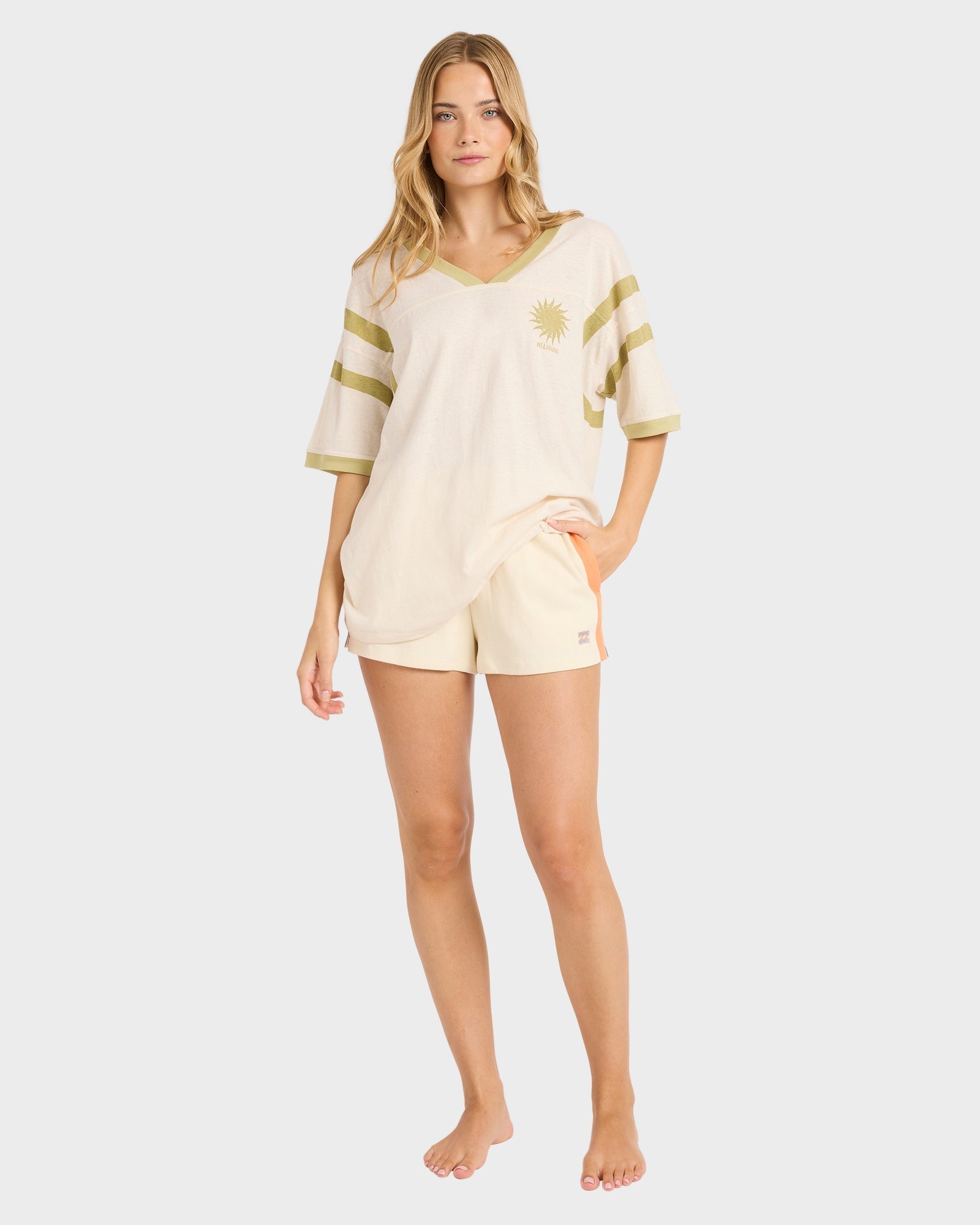 Womens Classic Feels Fleece Shorts