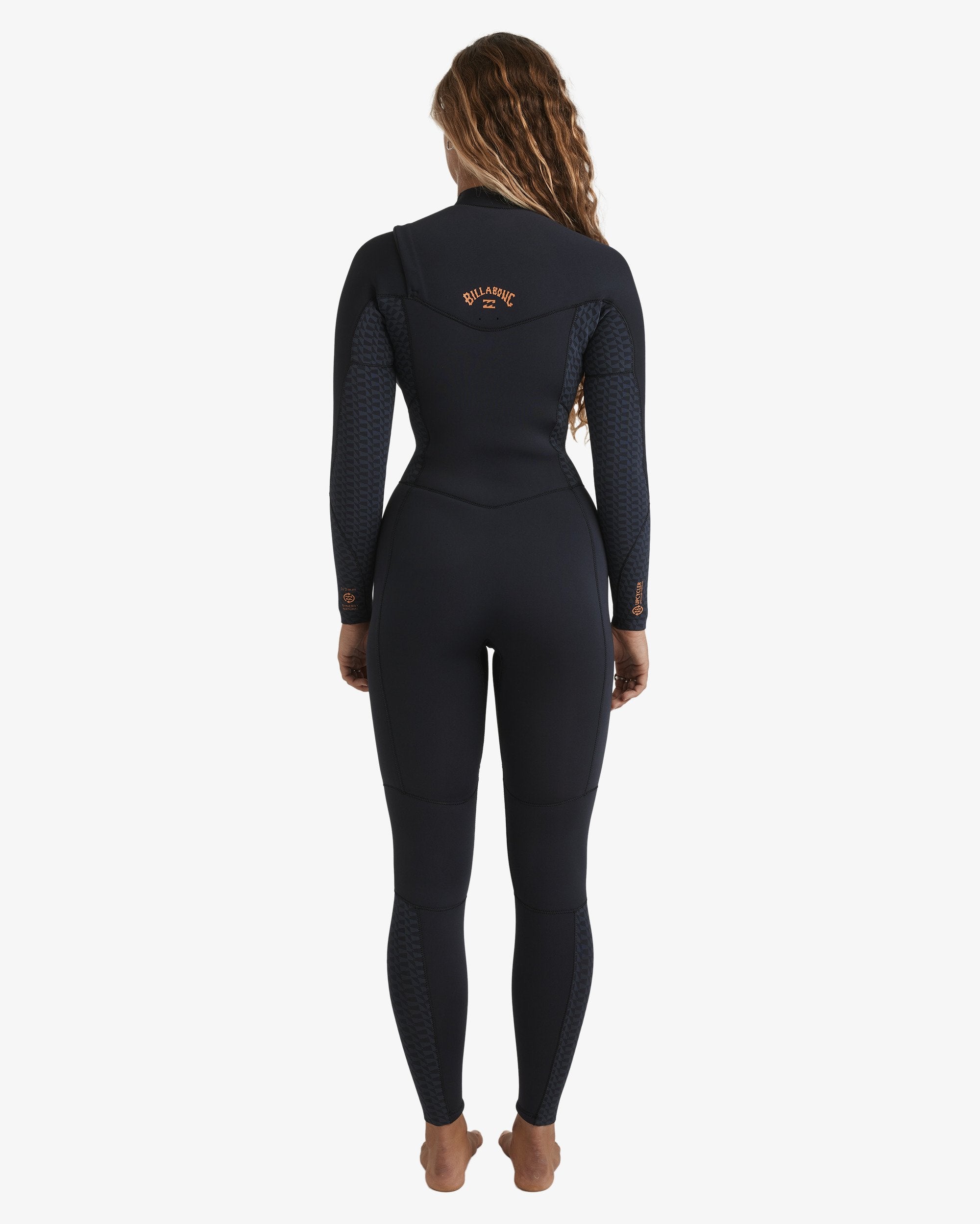 Womens 3/2mm Synergy Natural Chest Zip Steamer Wetsuit – Black Geo