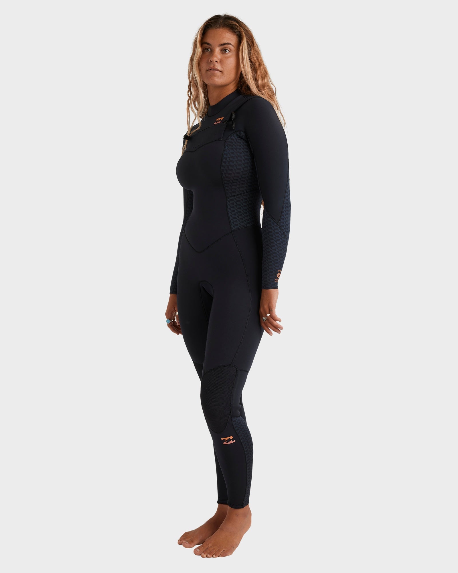 Womens 4/3mm Synergy Natural Chest Zip Steamer Wetsuit