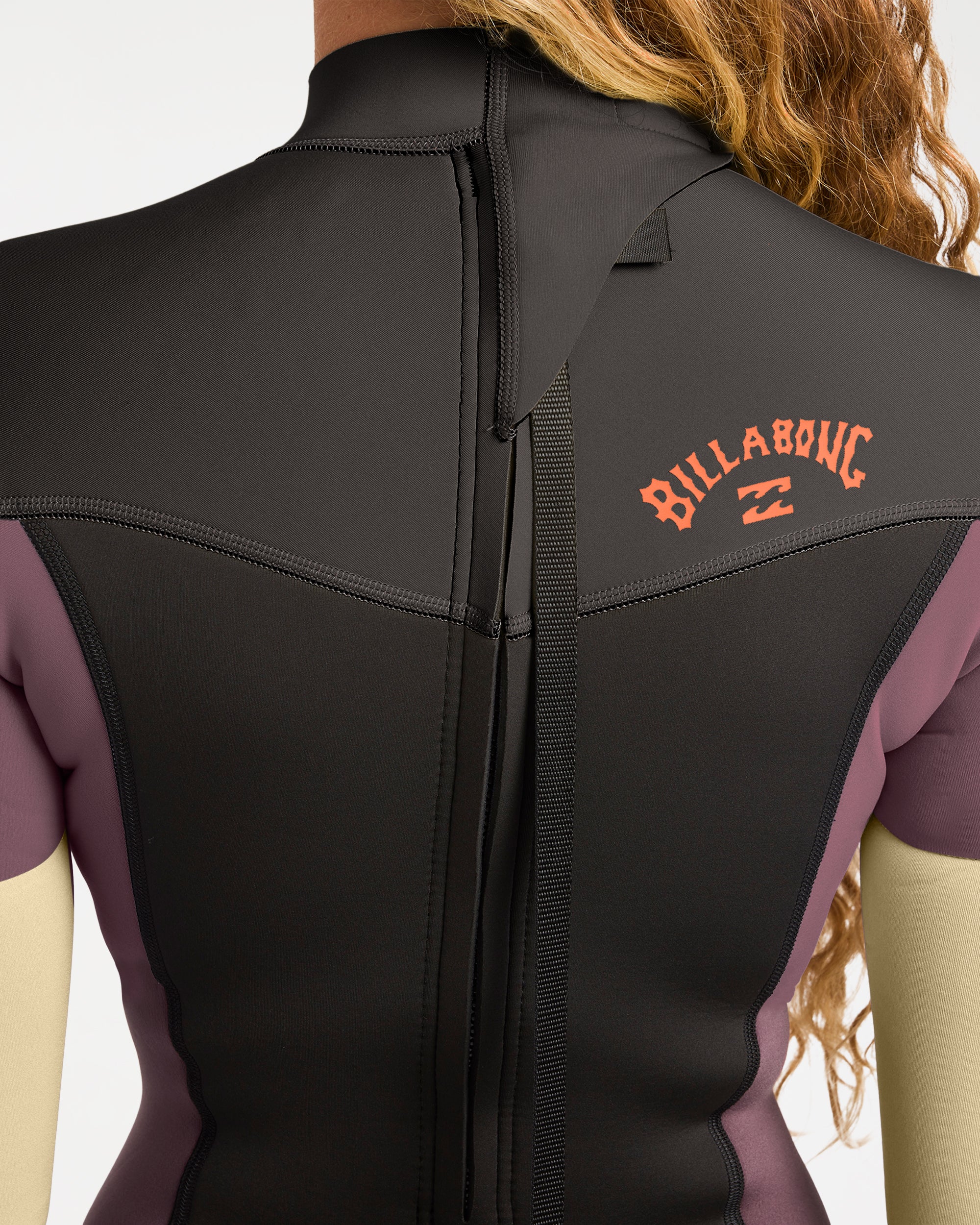 Womens 3/2mm Synergy Back Zip Flatlock Steamer Wetsuit