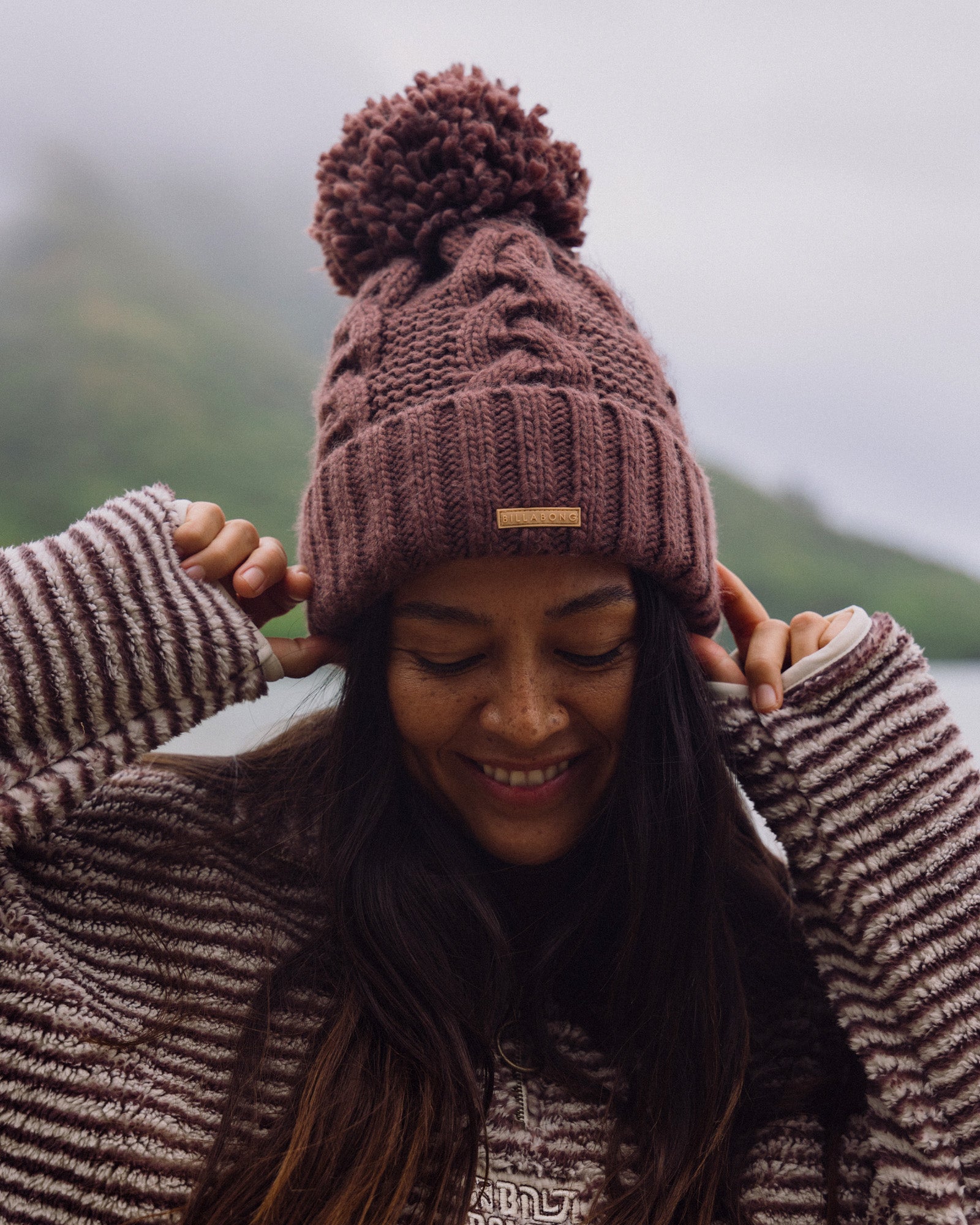 Womens Cozy Up Pom Beanie – Billabong AU