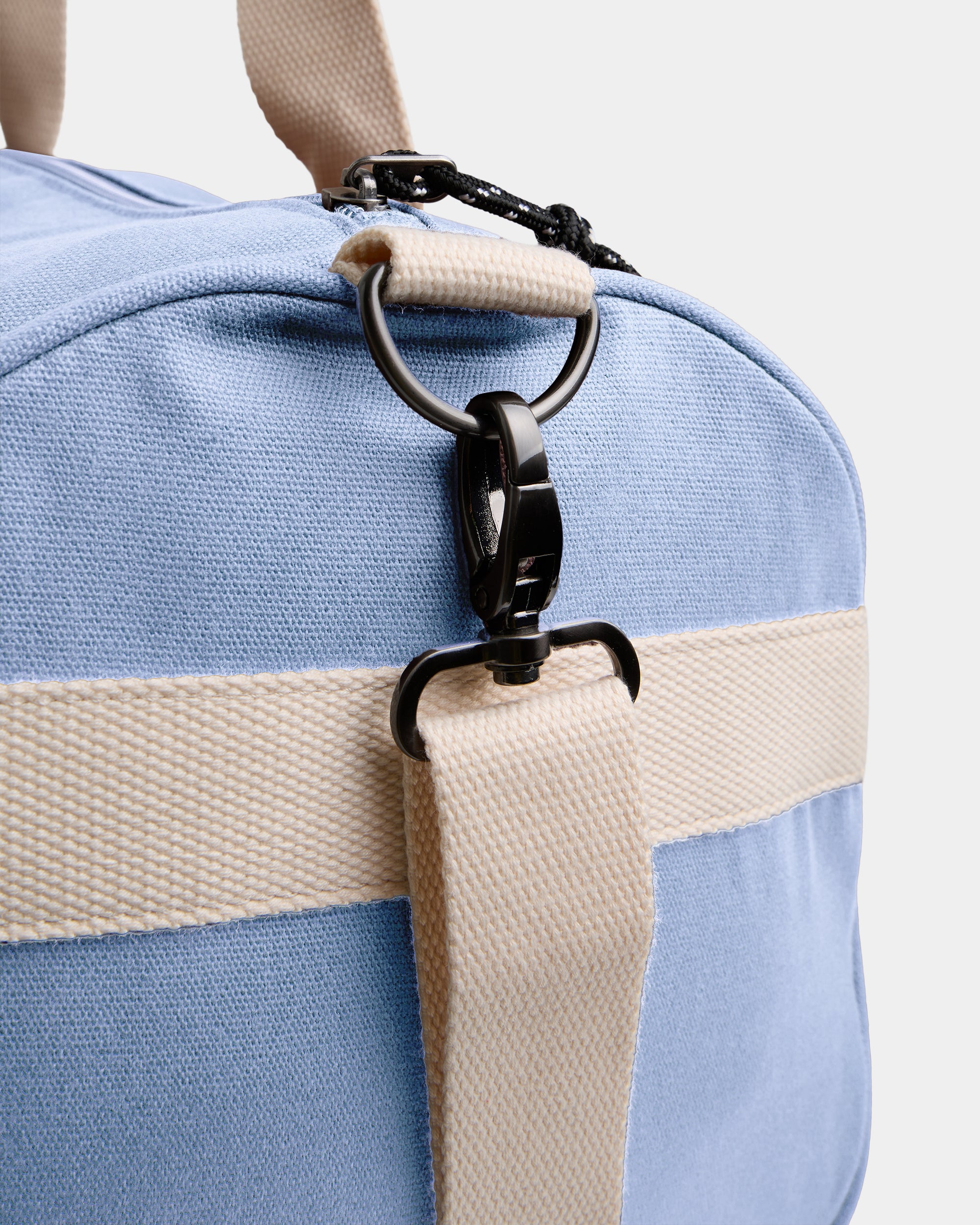 Womens Demand Duffle Bag