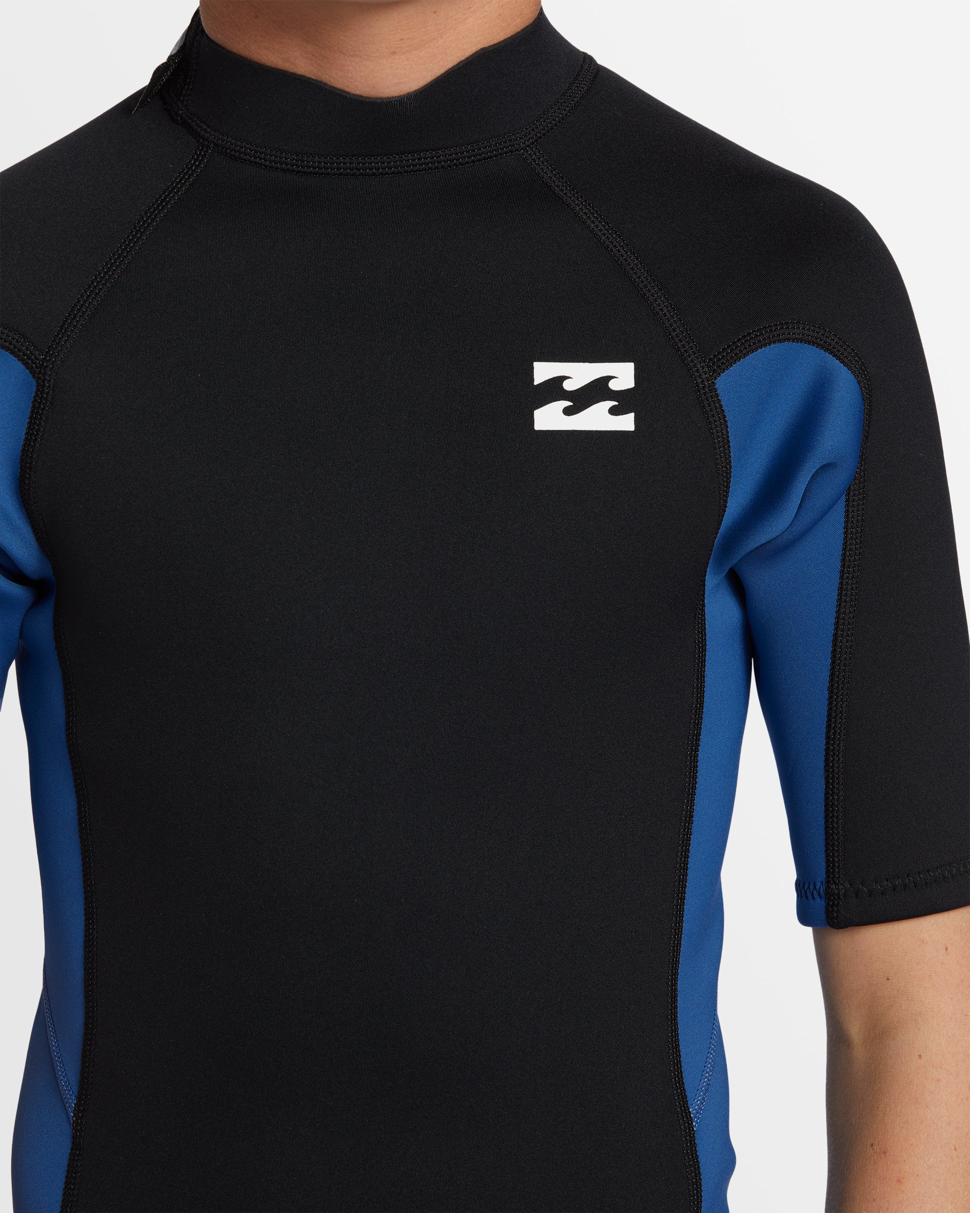 Boys 8-14 2/2 Foil Back Zip Springsuit