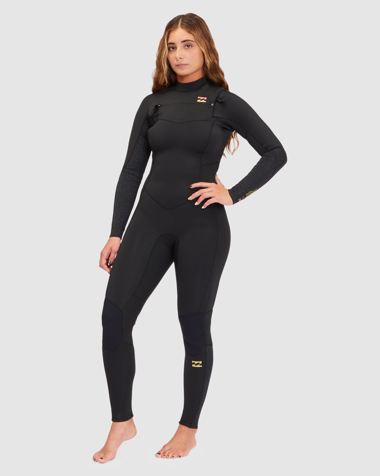 Womens 3/2mm Synergy Chest Steamer Wetsuit