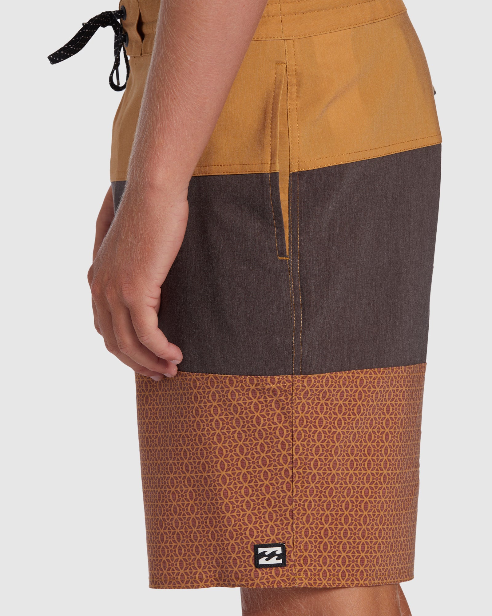 Mens Tribong Low Tide 18.5" Boardshorts