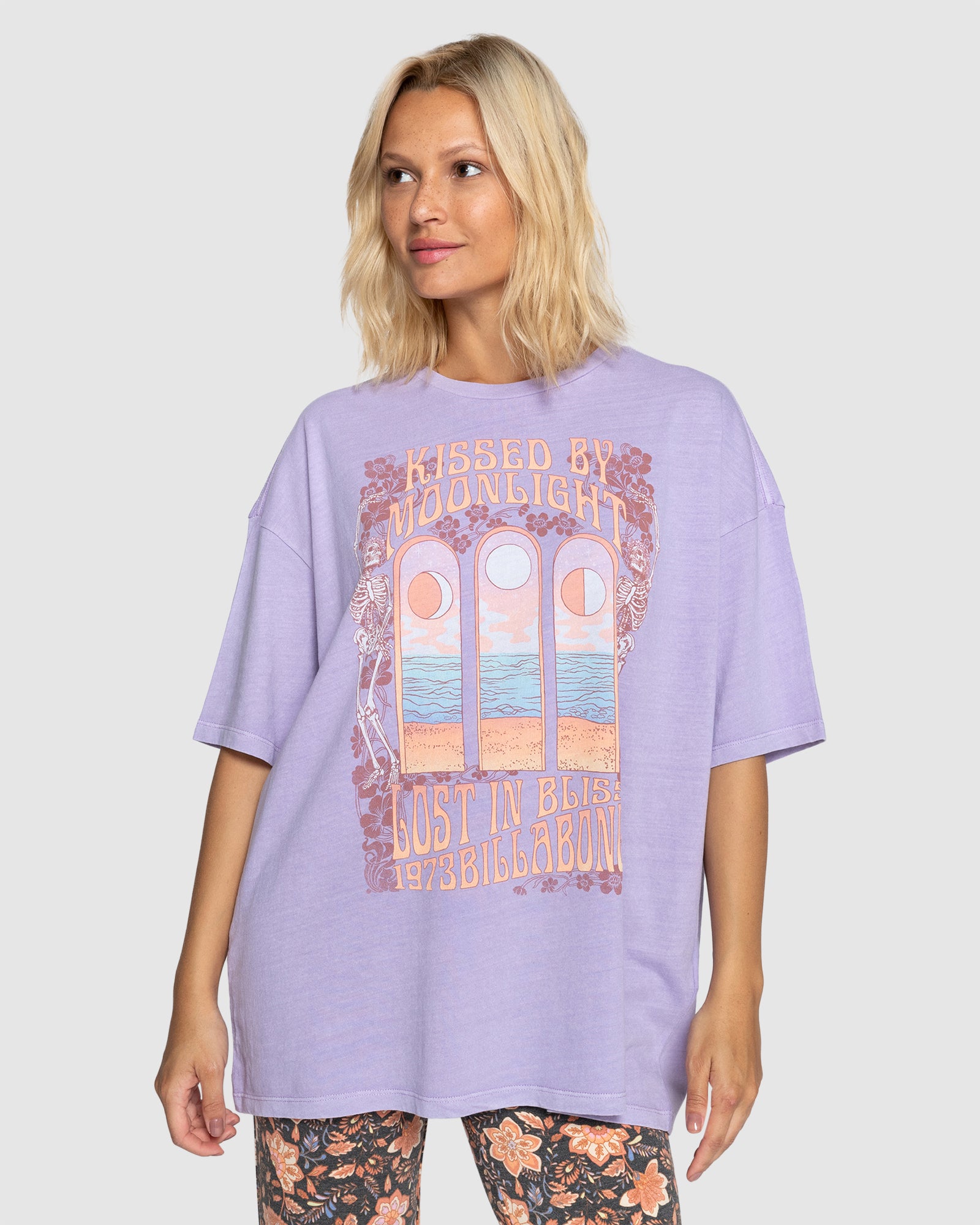 Womens Moonlight Kiss T-Shirt