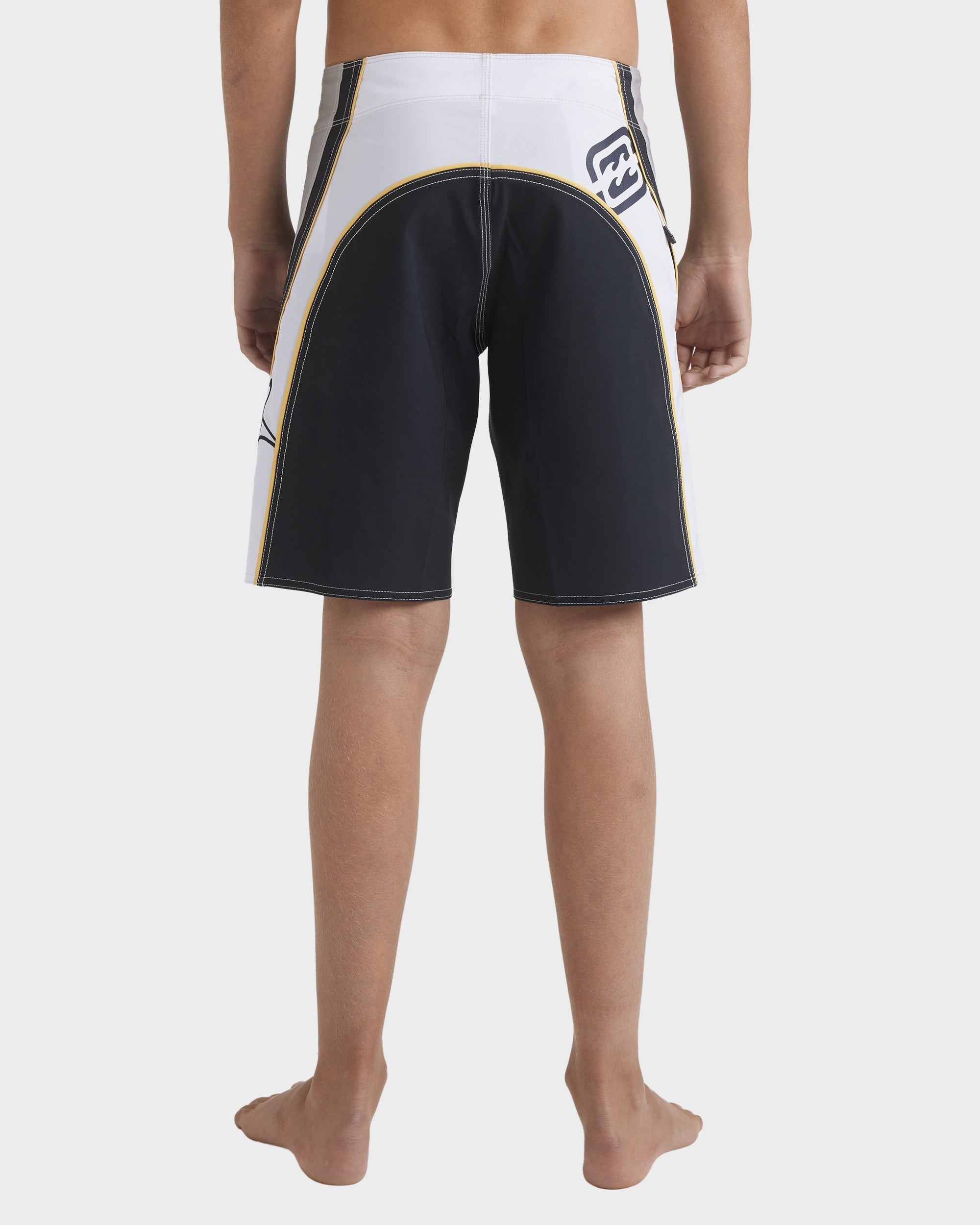 Boys 8-16 Fluid 2K 18" Boardshorts