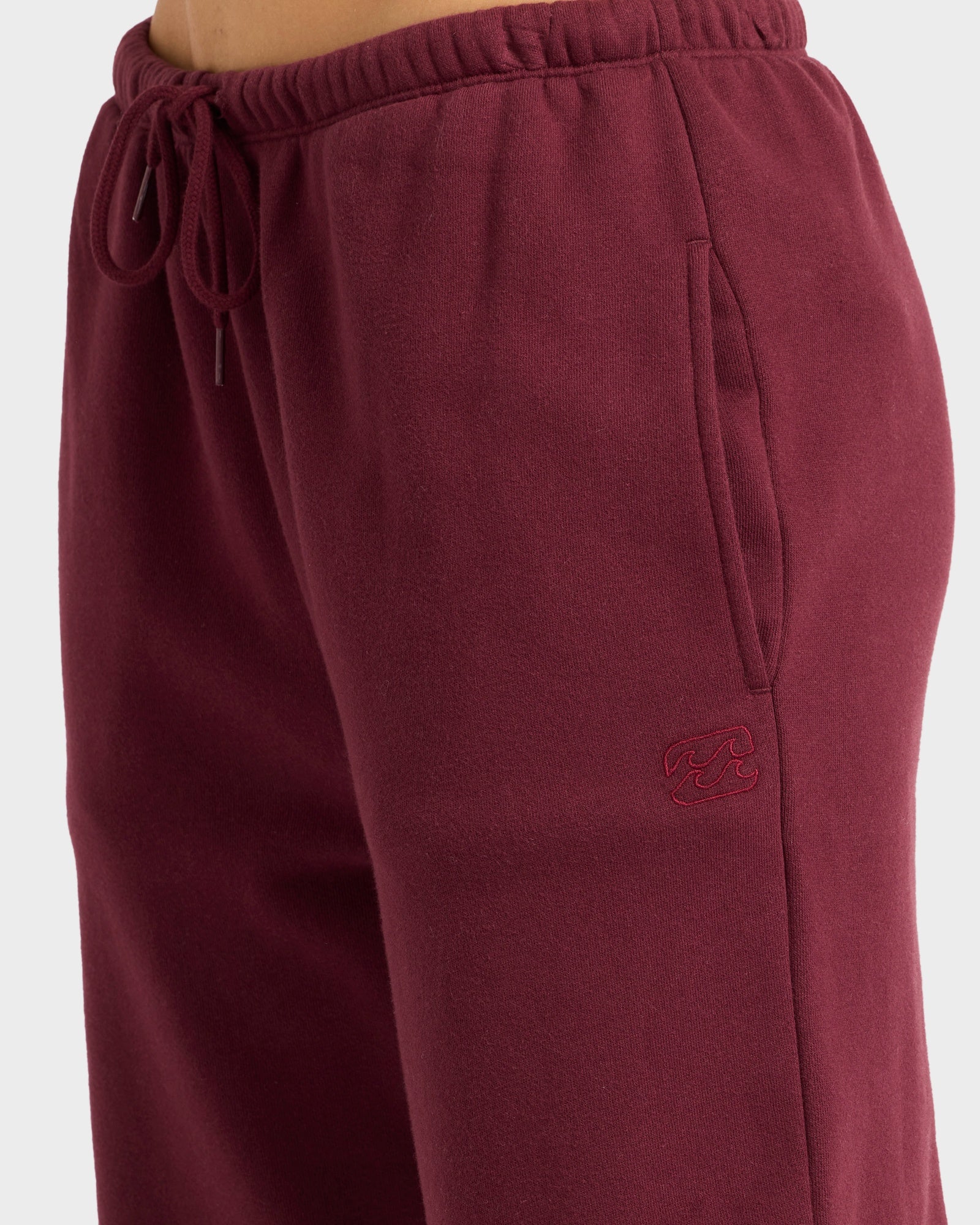 Womens Wave Essentials Trackpants