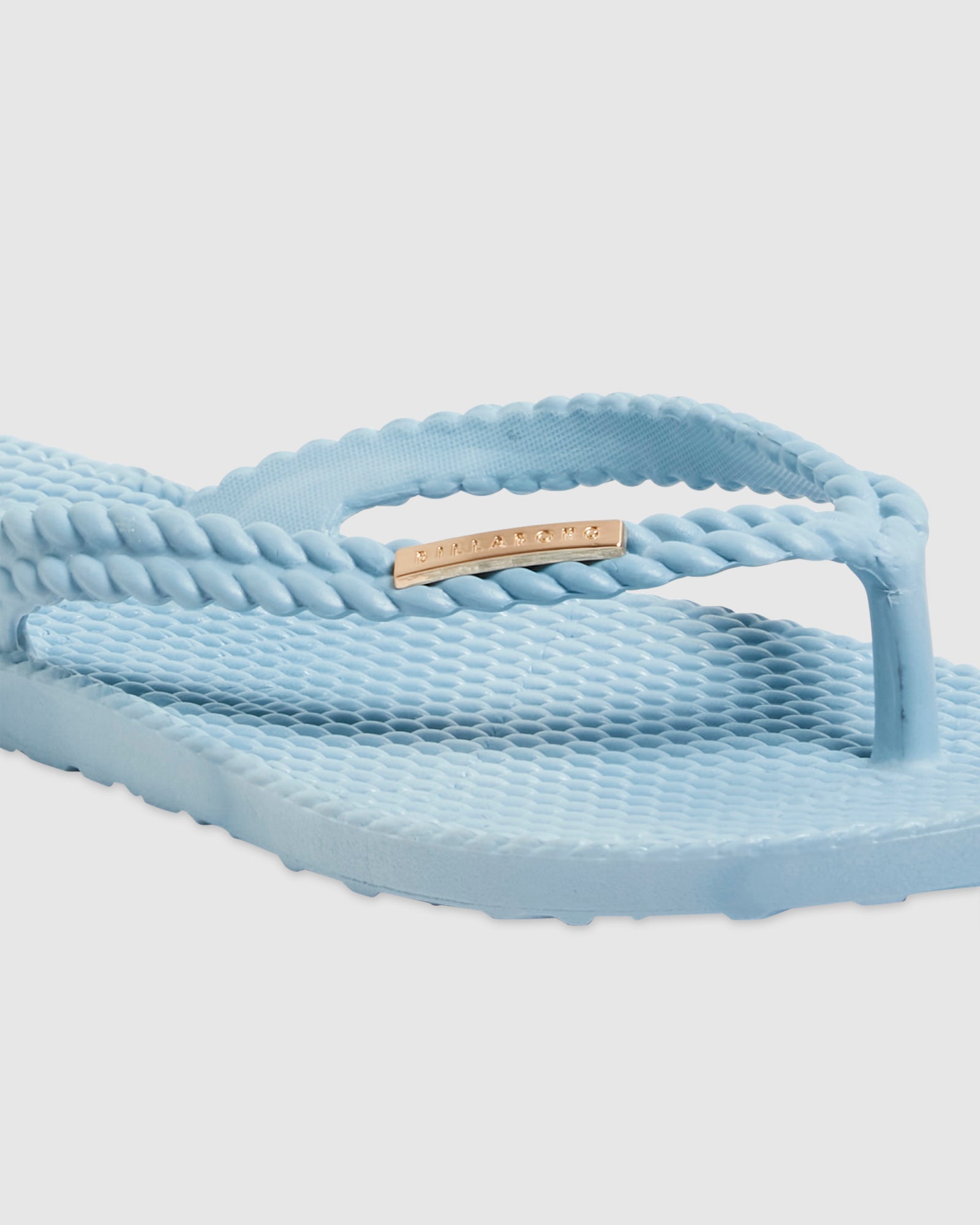 Womens Kick Back Solid Thongs