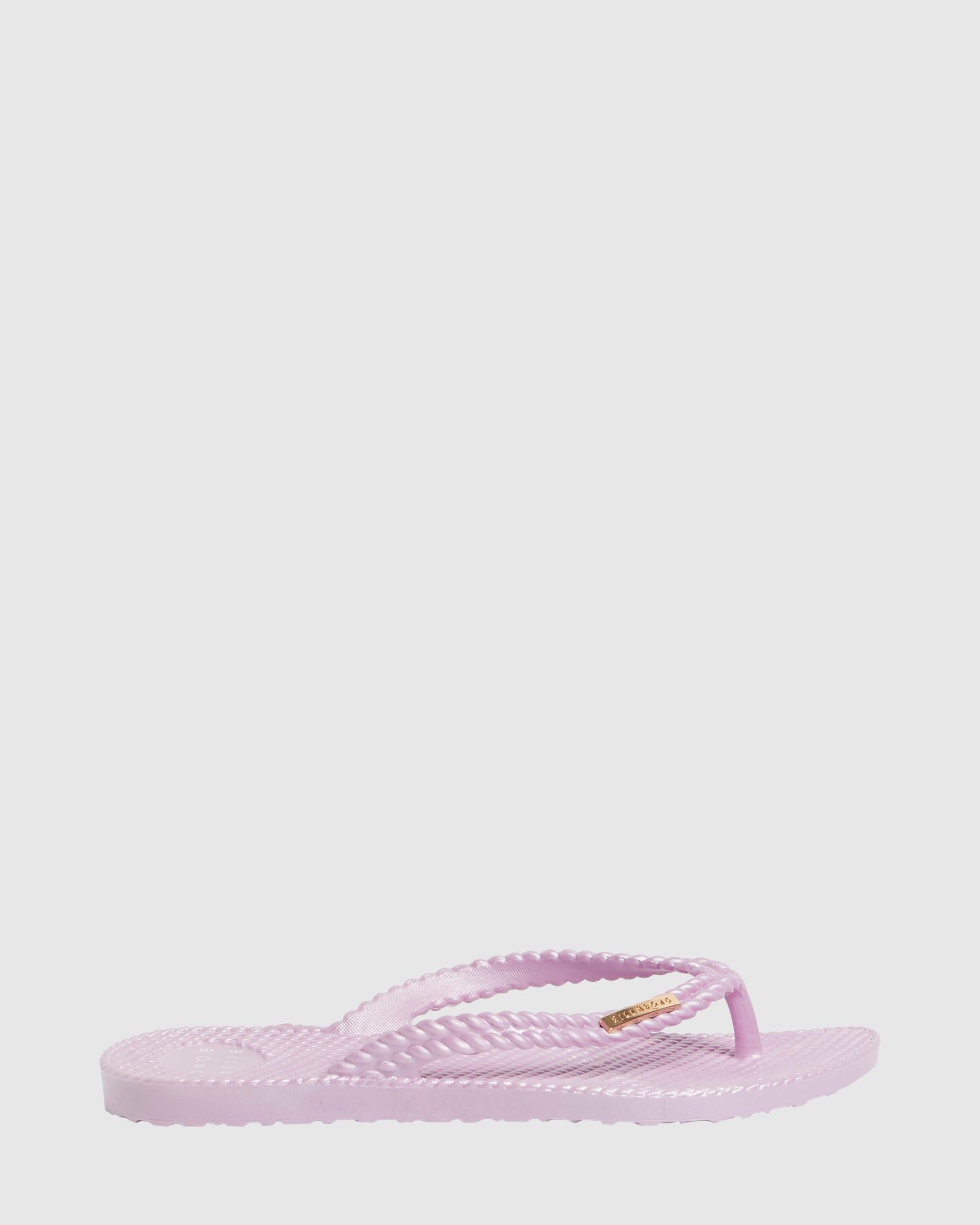 Womens Kick Back Metallic Thongs