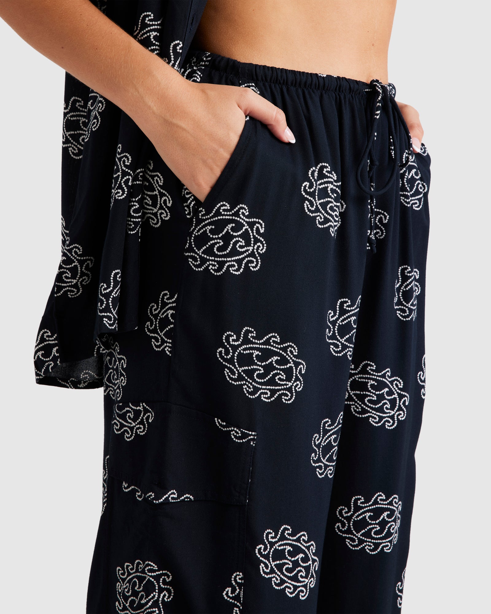 Womens Otis Sunny Cargo Pants