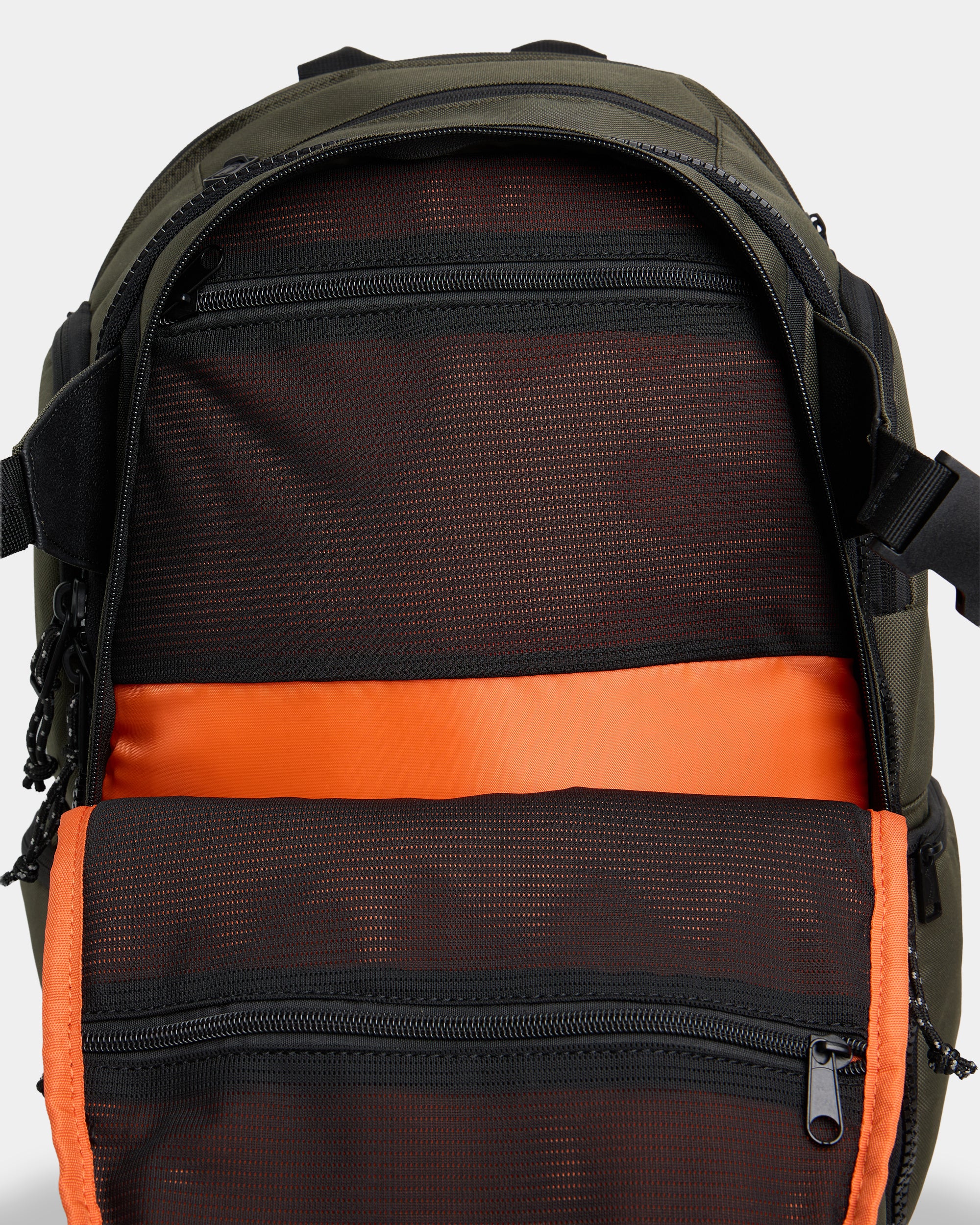 ubybp00159_billabong_mil_dtl2