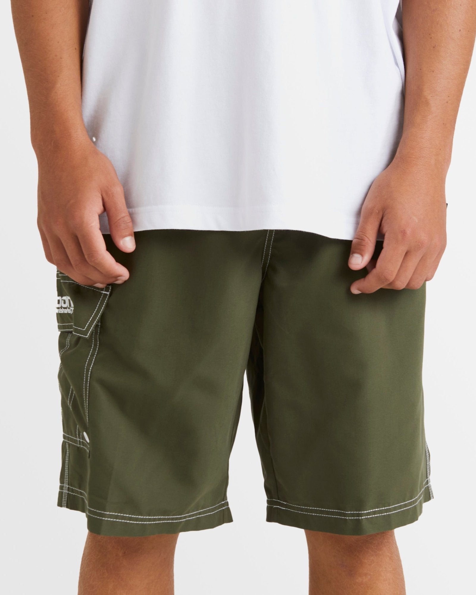 Mens Throw On 21" Boardshorts