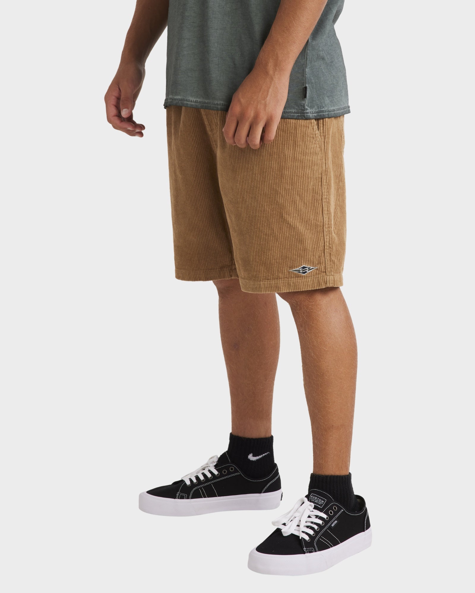 Mens Larry Corduroy 18" Walkshorts