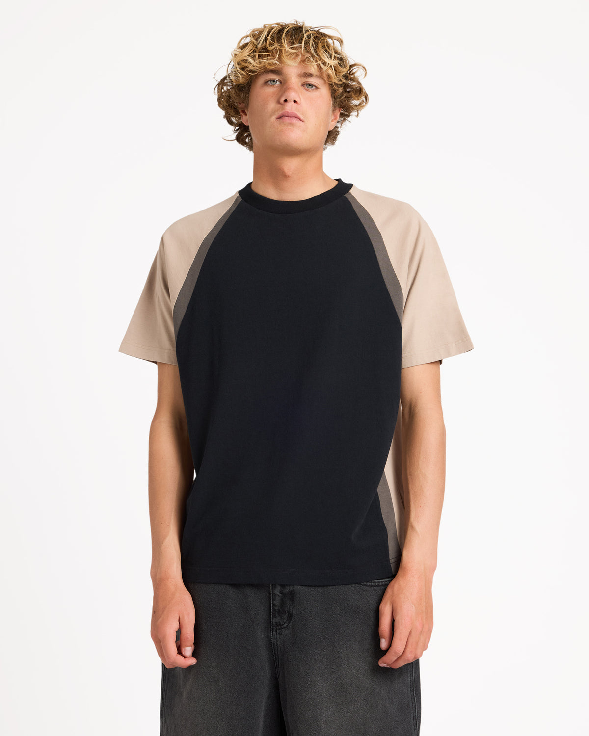 ubyzt00871_billabong_blk_frt1